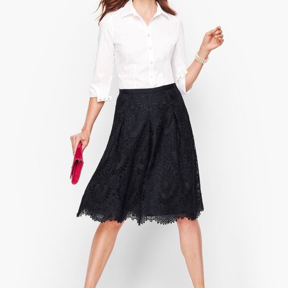 St. John Couture pleated Lace Skirt‎ - Picture 1 of 6